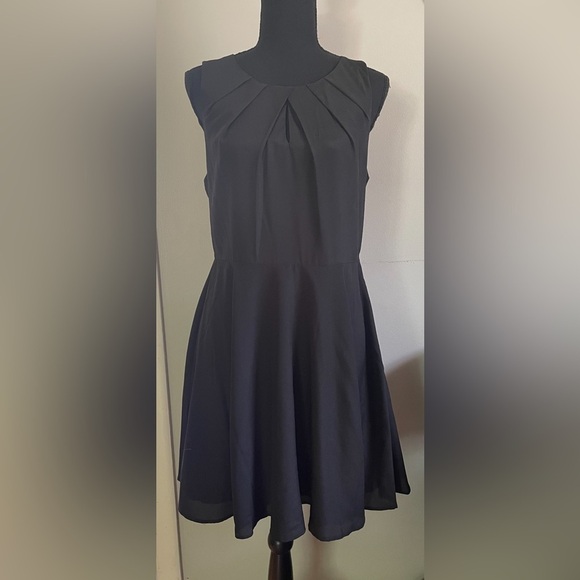 Express Dark Blue Midi Dress with Keyhole in Front - Picture 1 of 5